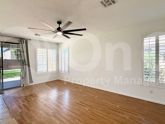 5th image of 2558 S Martingale Rd