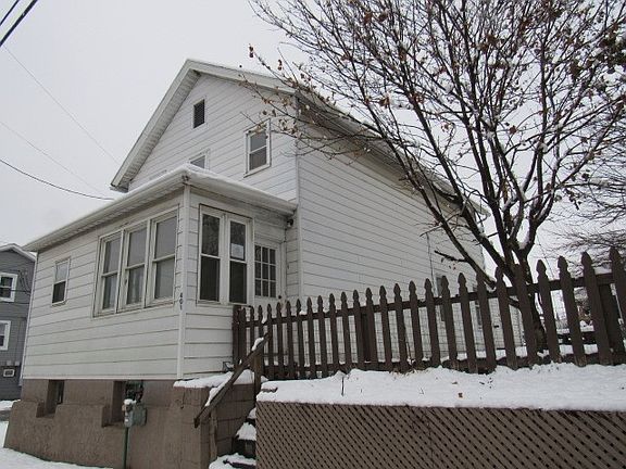 2nd image of 401 N Broadway St