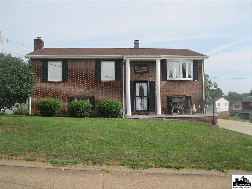 1st image of 2 Meacham Dr