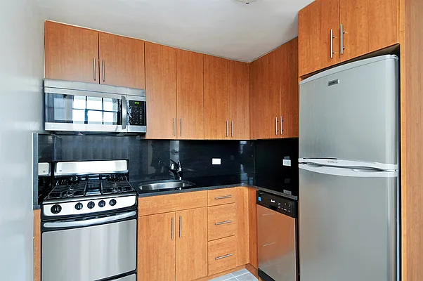 Rented by Corcoran | media 6