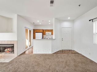 26380 Arboretum Way #WAY;-UNIT 607, Murrieta, CA 92563