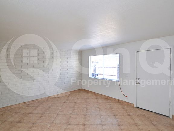 4th image of 28 E Ingram St APT B
