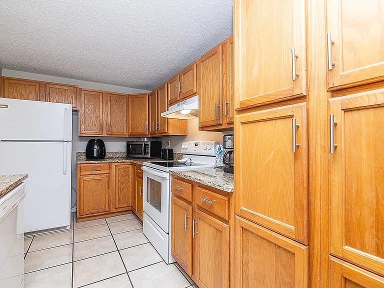 1 Talavera Ct — Photo 10