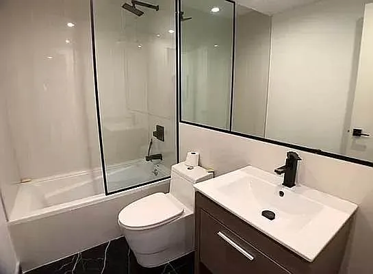 Rented by Tapiro Realty | media 8
