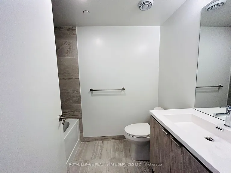 55 Cooper St #2907 — Photo 11