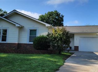 195 Driftwood Ln, Saint Peters, MO 63376