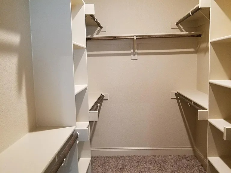 1806 Avenue E — Photo 13