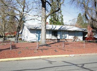 740 NE Madrone St, Grants Pass, OR 97526