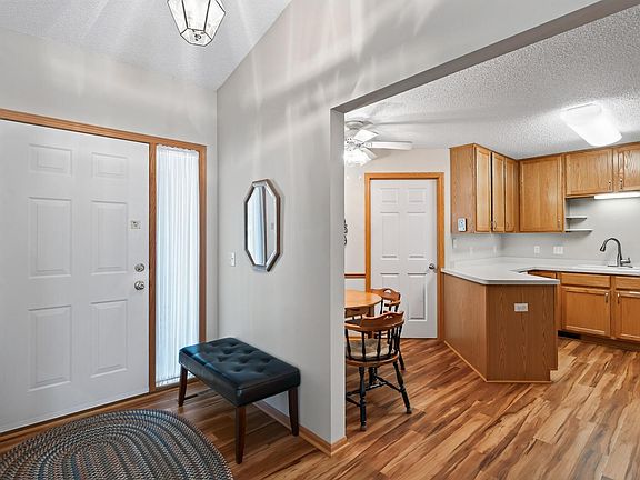 4th image of 14437 Edgewood Ave