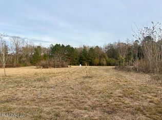 1030 Clearview Dr E, Magnolia, MS 39652