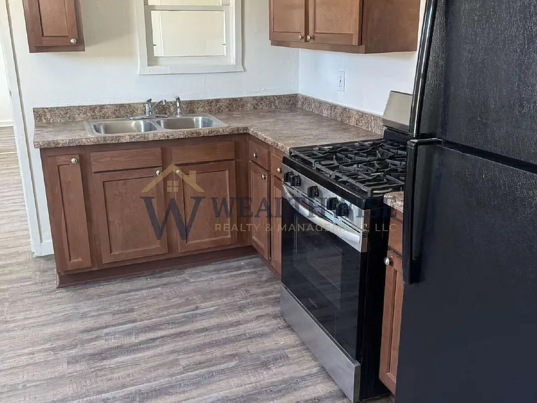 19 W Michigan Dr #A — Photo 5