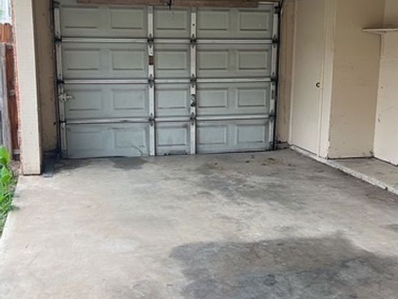 4th image of 6804 S Creek Dr