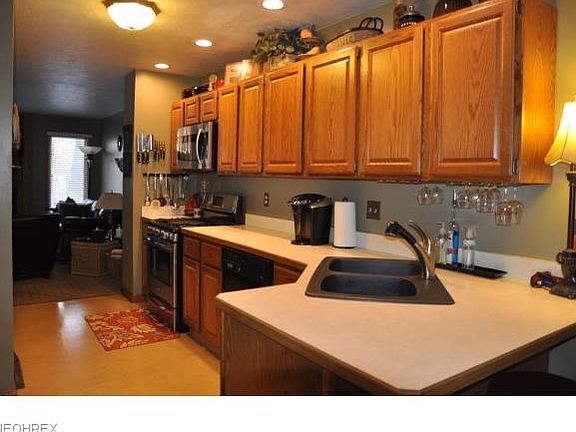 3rd image of 4459 Willow Creek Dr SE