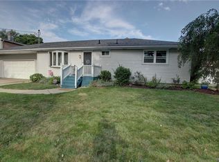 84 Brunswick Rd, Depew, NY 14086