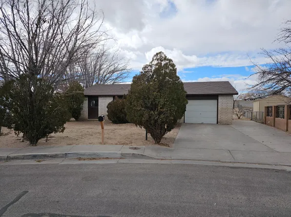 1416 Del Rey Pl SW, Albuquerque, NM 87121