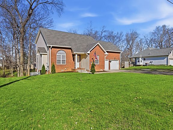 2nd image of 1594 Windriver Rd