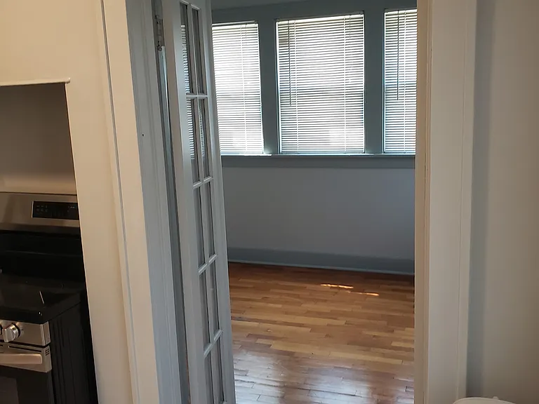 521 Osage St — Photo 3