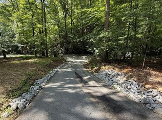 45 Granite Dr, Hayesville, NC 28904