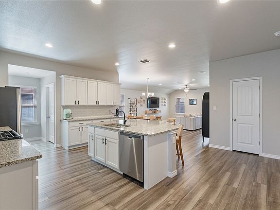 5th image of 7325 Tristan Dr