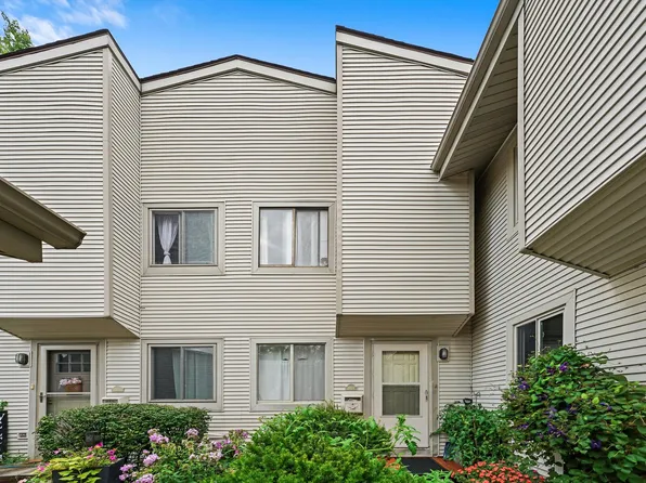 1024 Casa Dr #1, Schaumburg, IL 60173