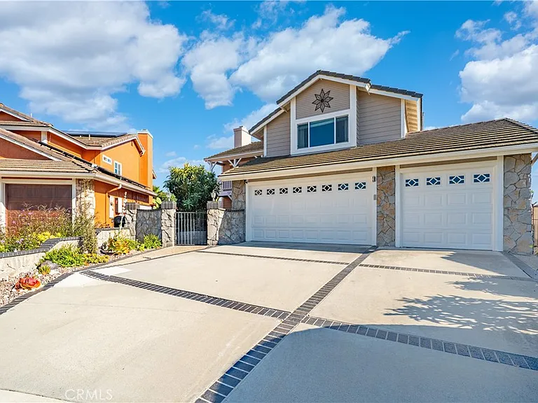 13850 Bruyere Ct — Photo 67
