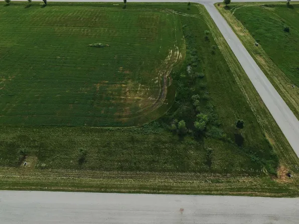 Backwater Dr #36, Fond Du Lac, WI 54937