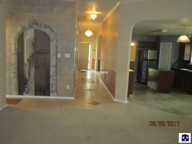5510 Shawn Dr — Photo 176