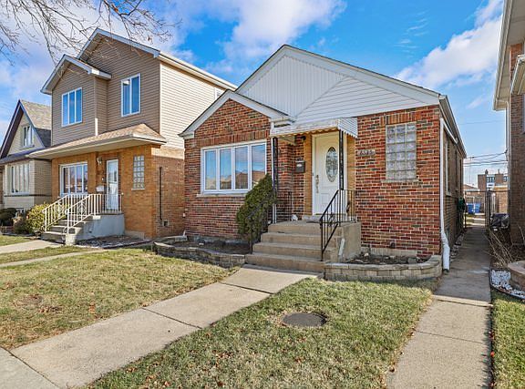 2nd image of 6135 S McVicker Ave