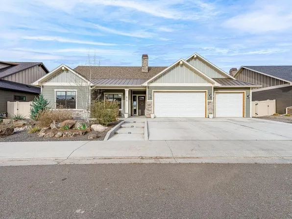 819 Red Apple Rd, Grand Junction, CO 81505