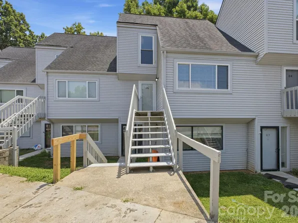 1050 21st Ave NW APT 6, Hickory, NC 28601