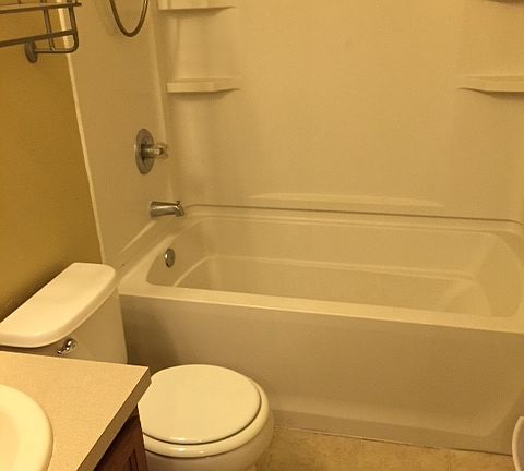 4th image of 954 Wynfield Cir
