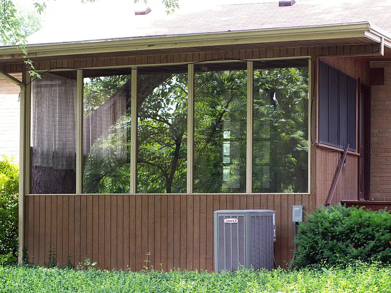 340 Calvert Ave — Photo 18
