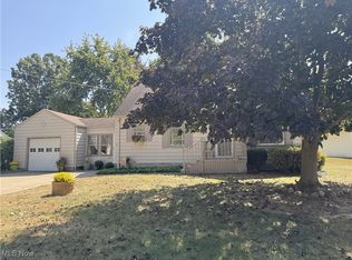 1536 Wayne St, Barberton, OH 44203