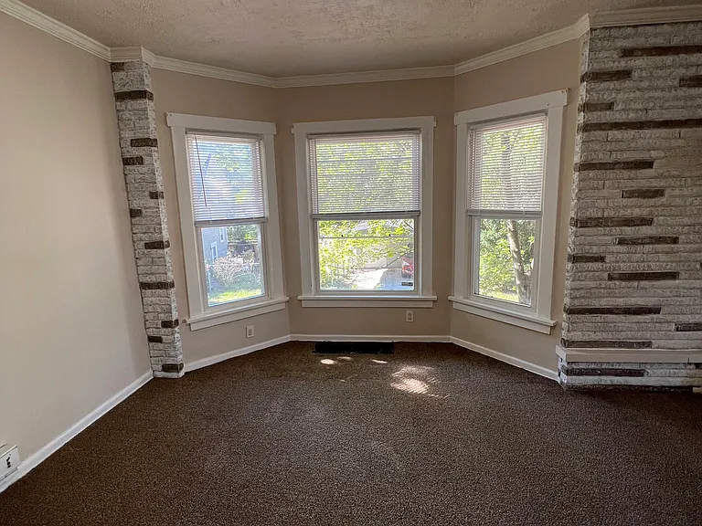 1334 17th St NW — Photo 3