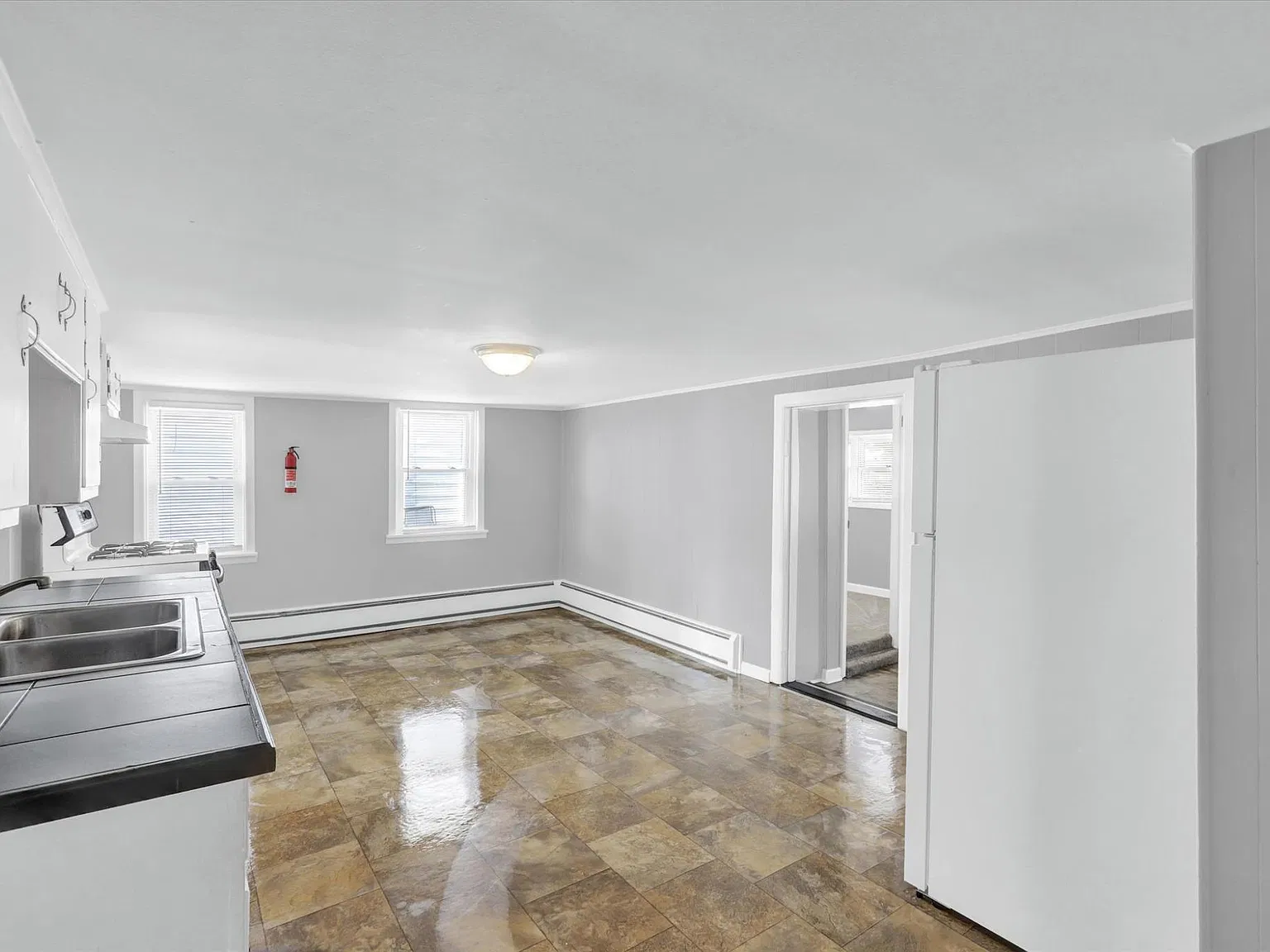3 bed, 1764 sqft, $1,450 — Photo 3