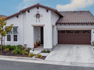 2102 White Oak Dr, Hollister, CA 95023