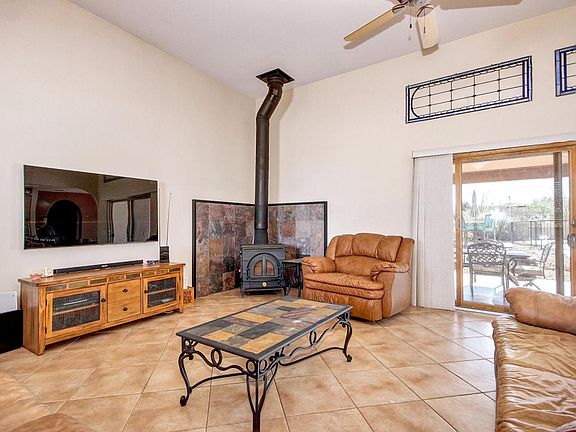 5th image of 2802 E Broadview Dr