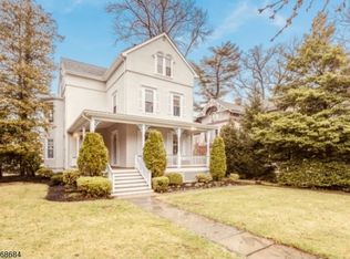 134 Chestnut St Floor 3, Montclair, NJ 07042