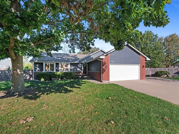9922 W Westlawn Cir, Wichita, KS 67212