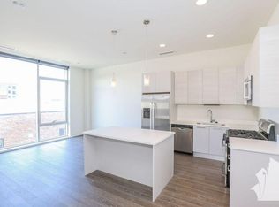 758 N Franklin St #32646, Chicago, IL 60654