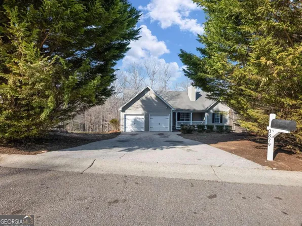 3379 Royal Oaks Dr, Gainesville, GA 30506