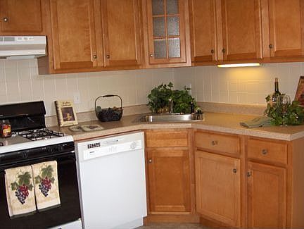 Corner sink