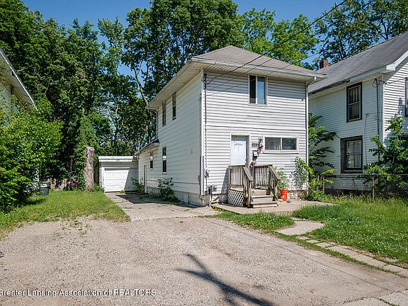 2nd image of 1433 Bailey St