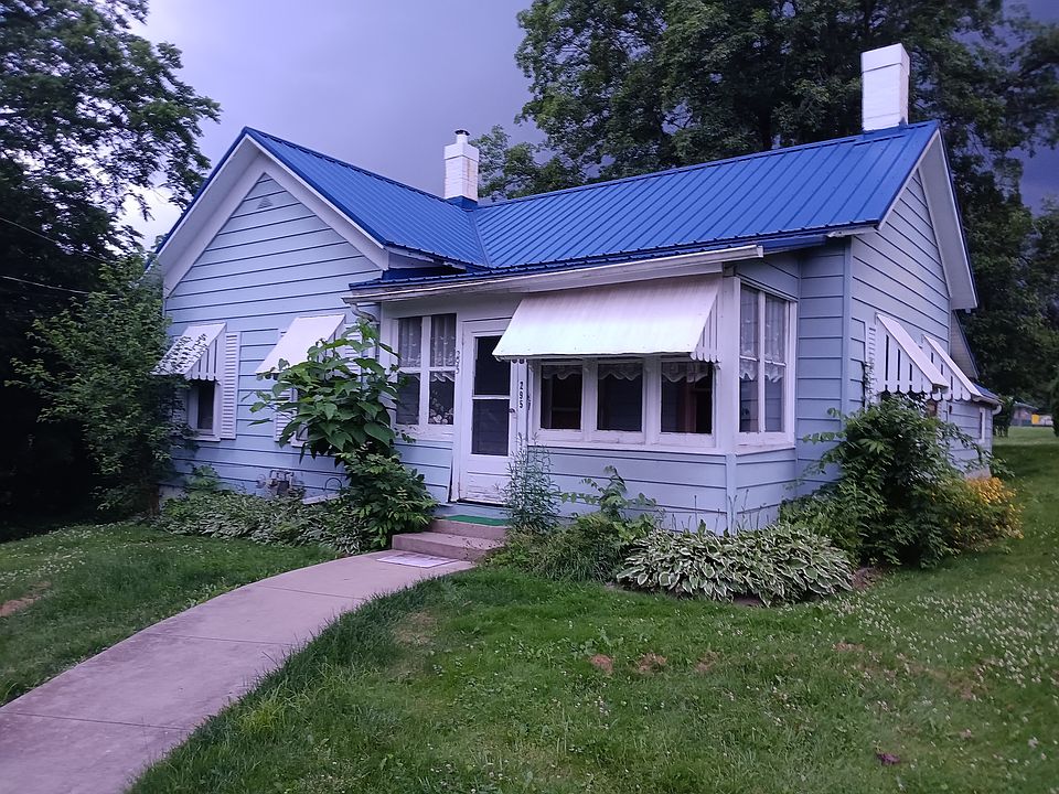 1st image of 295 S Prospect St