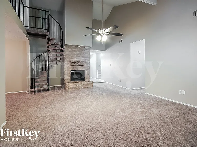1111 Harpings Way — Photo 4