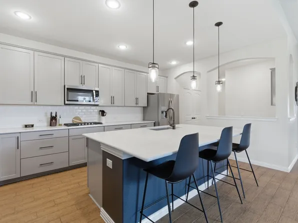 1101 Pinnacle Breeze Dr, Haslet, TX 76052