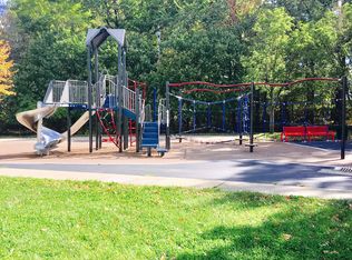 Broadview Gardens Apartments, Cleveland, OH 44109