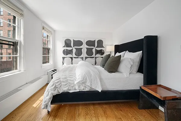 Rented by Corcoran | media 23