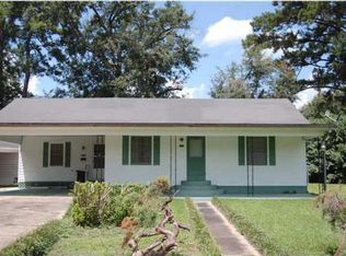 1416 Cherokee Dr, Opelousas, LA 70570