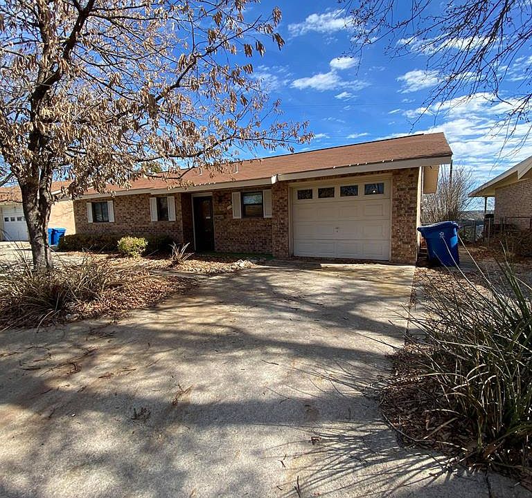 1st image of 119 Village Dr